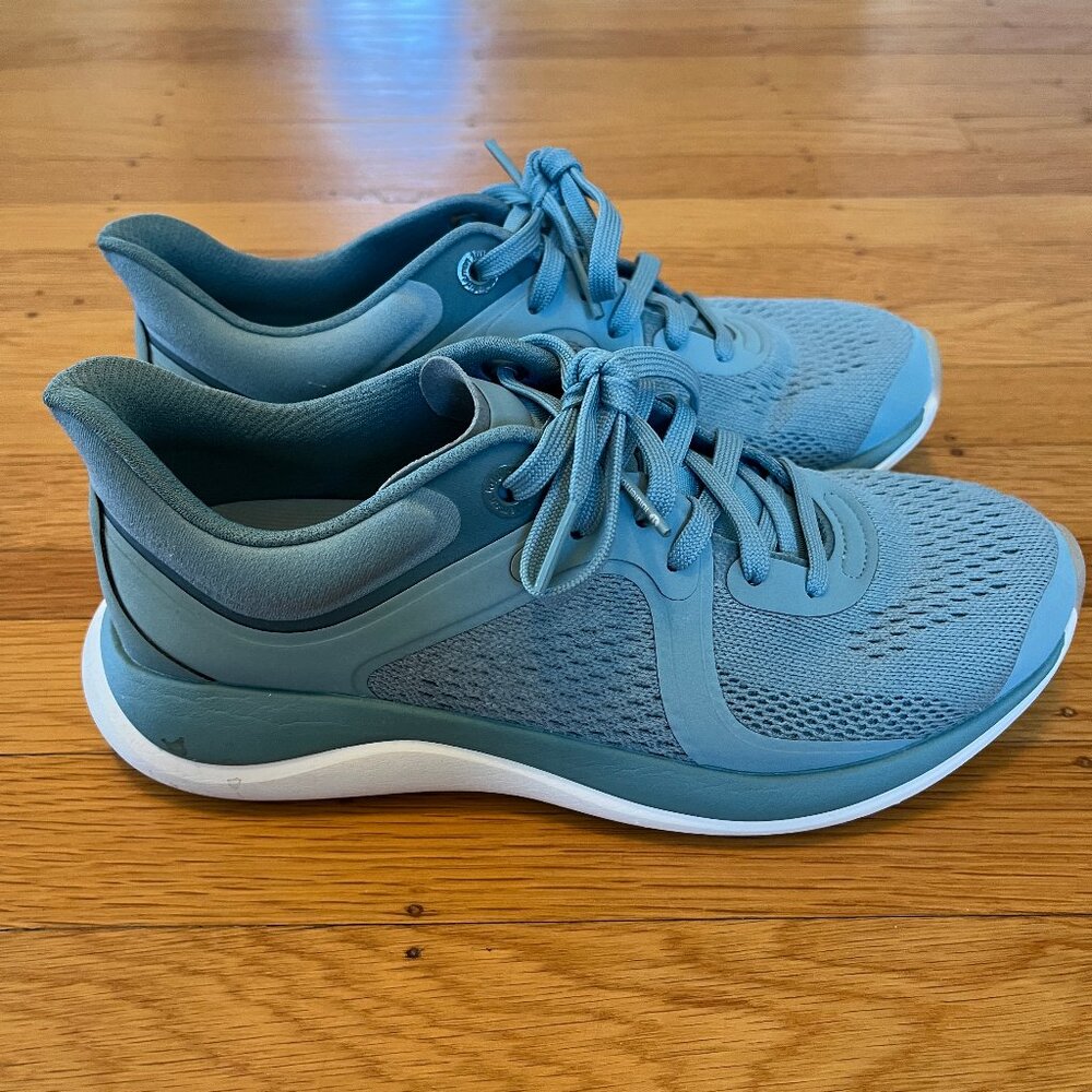 Lululemon Chargefeel Low Women’s Workout Shoe in Tidewater Teal, Size 6.5